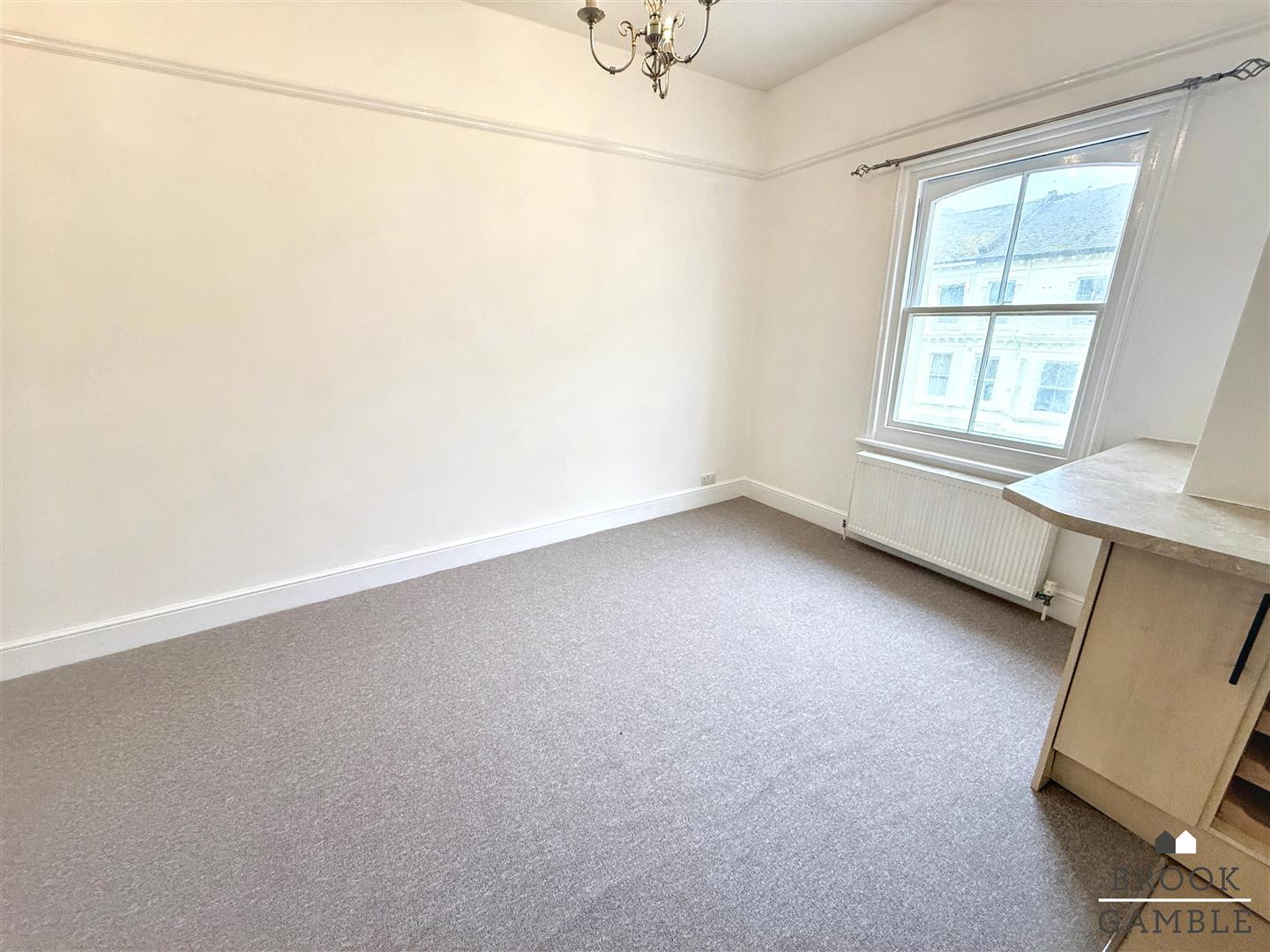 2 Bedroom Apartment. Lascelles Mansions 8-10 in Eastbourne,  7